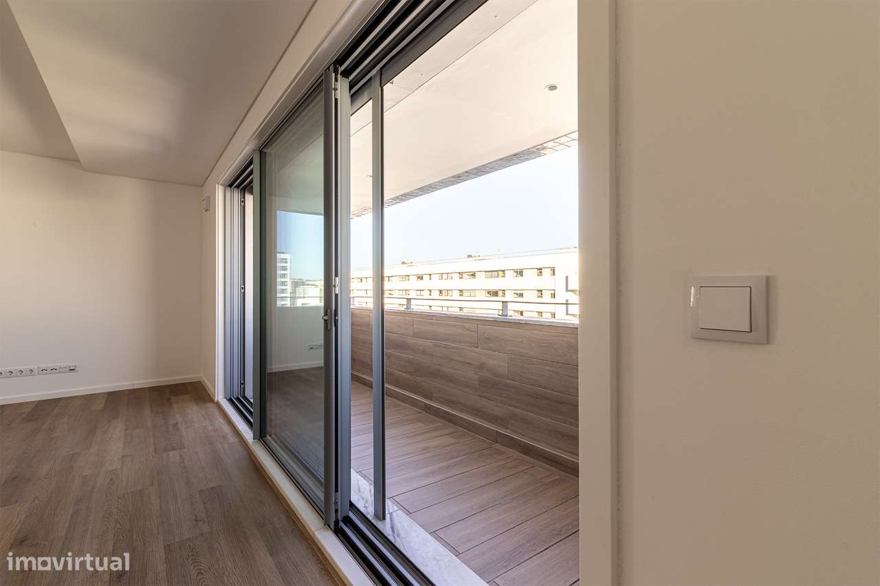 Apartamento T2 Novo a estrear no Condomínio Lago Altear-8