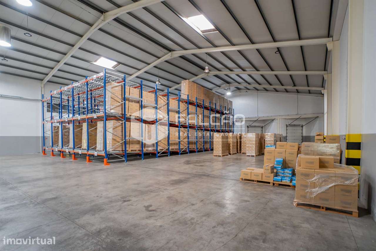 Armazém  Venda em Romeira e Várzea,Santarém-32