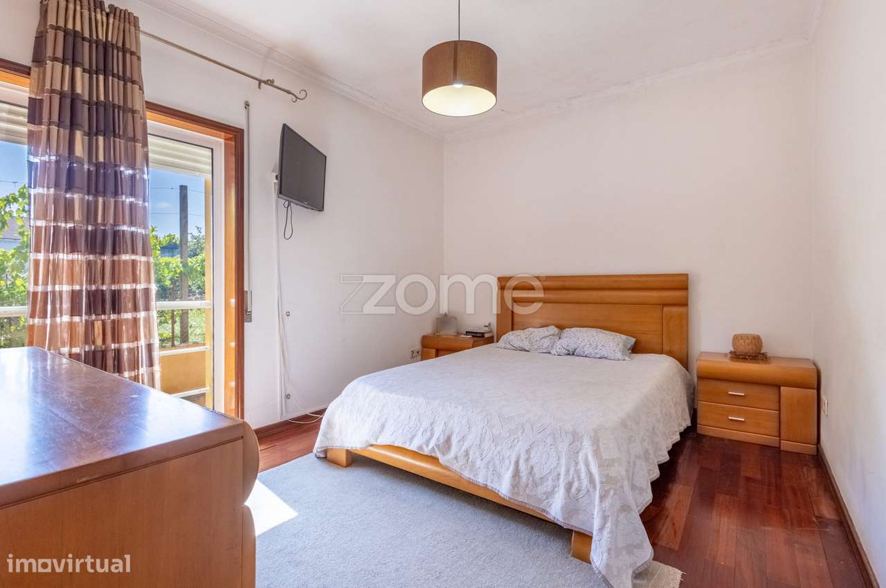 Apartamento T3 com terraço e lugar de garagem-15