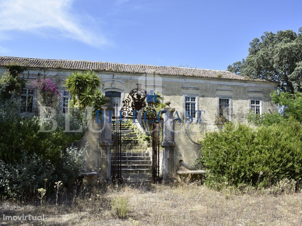 Quinta Histórica com Palacete Histórico em Setúbal