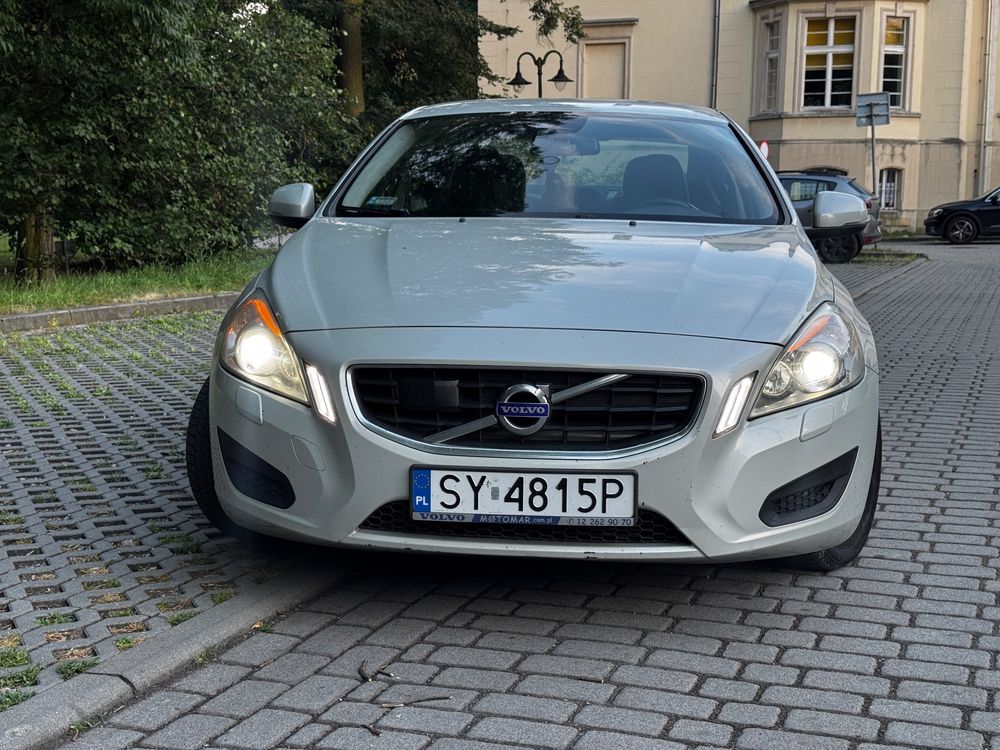 Volvo S60 II (2010-) 2010