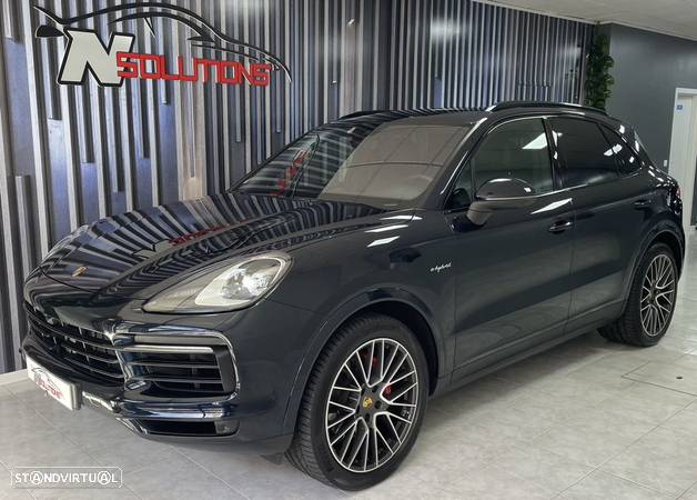 Porsche Cayenne E-Hybrid - 2