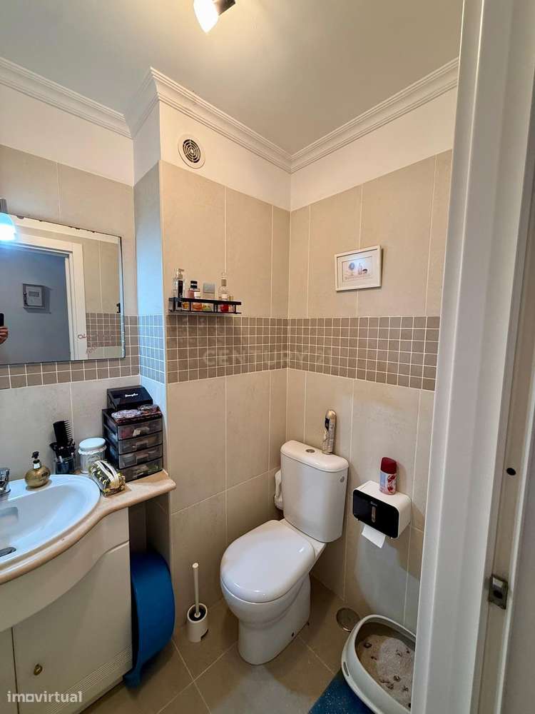 T3 com Excelente Localização – Mem Martins-10