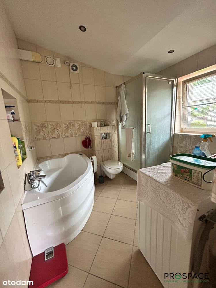 Dom w Raculce w pożądanej lokalizacji-9