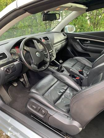 Volkswagen Eos 2.0 FSI - 8