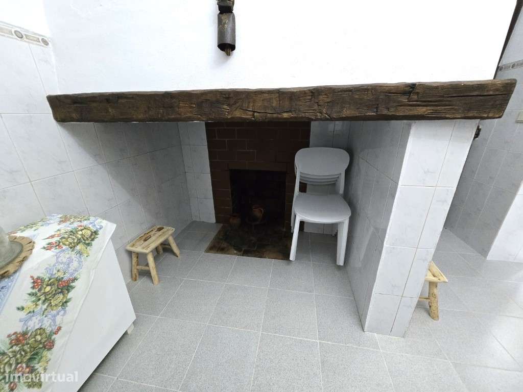 Moradia T1, com um espaço exterior, muito perto da praia Fluvial Az... - Grande imagem: 4/15