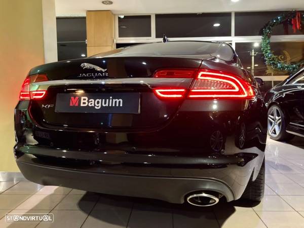 Jaguar XF 2.2 D Premium Luxury - 3