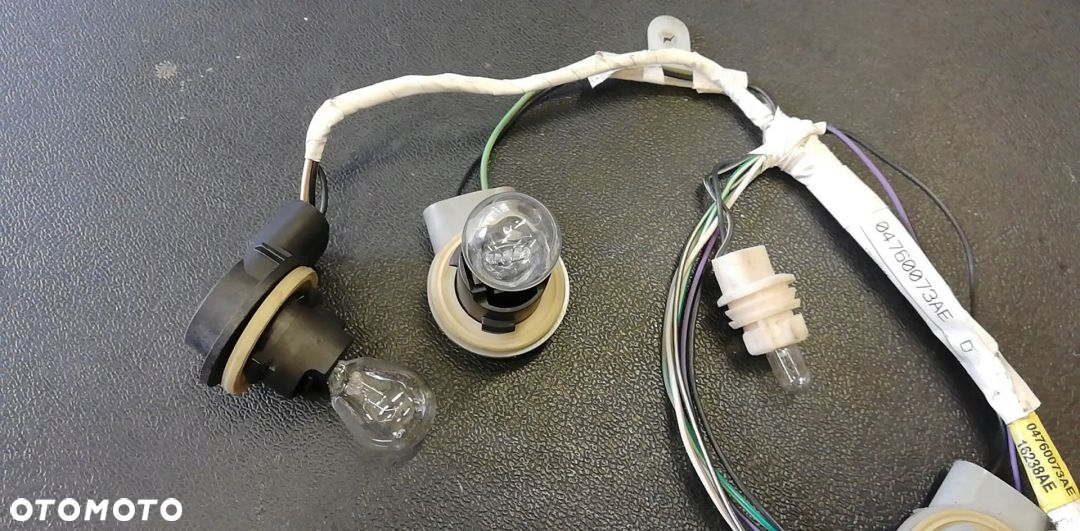 CHRYSLER 300 wiązka lampy żarówki 04760073AE oryg - 3