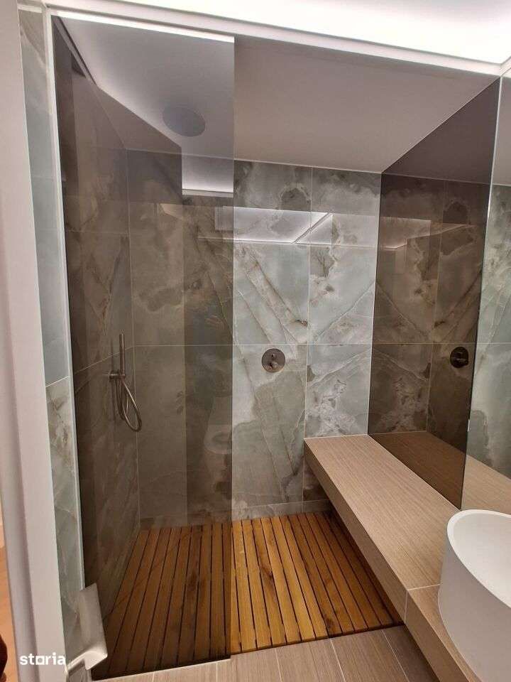 PARTER 3 CAMERE VANZARE CORTINA 126-3