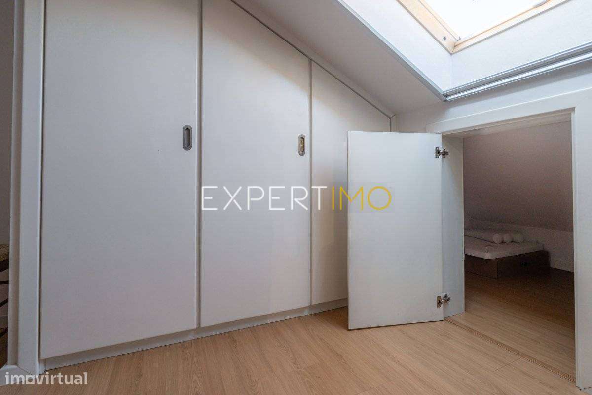 T3 Duplex com Terraço e Anexos | Centro de São Martinho do Bispo –...-26