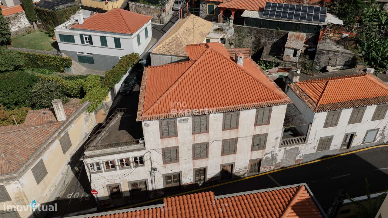 Edifício histórico com projeto aprovado no coração do Funchal-4