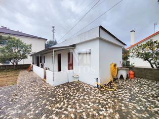 Moradia T2 térrea para venda em Campos - Vila Nova de Cer...