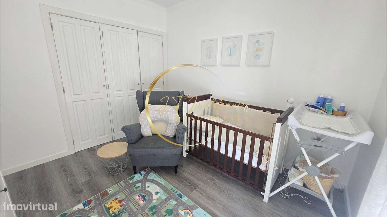 Apartamento T2 em Azurva com garagem-23