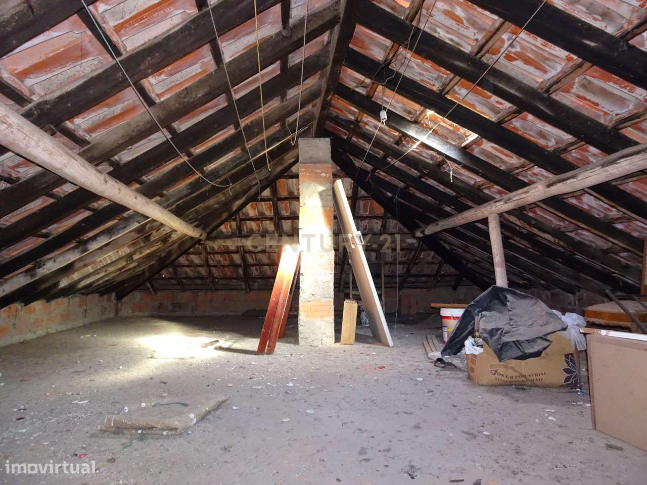 Prédio em São João da Talha, Loures-15