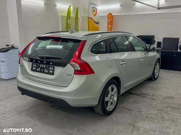 Volvo V60 D3 Momentum - 2