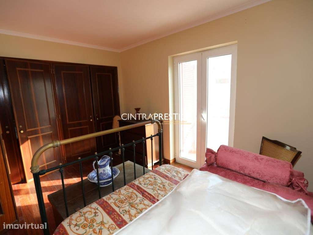 Moradia T3 e anexo T2 com Vista Deslumbrante para a Serra de Sintra...-21