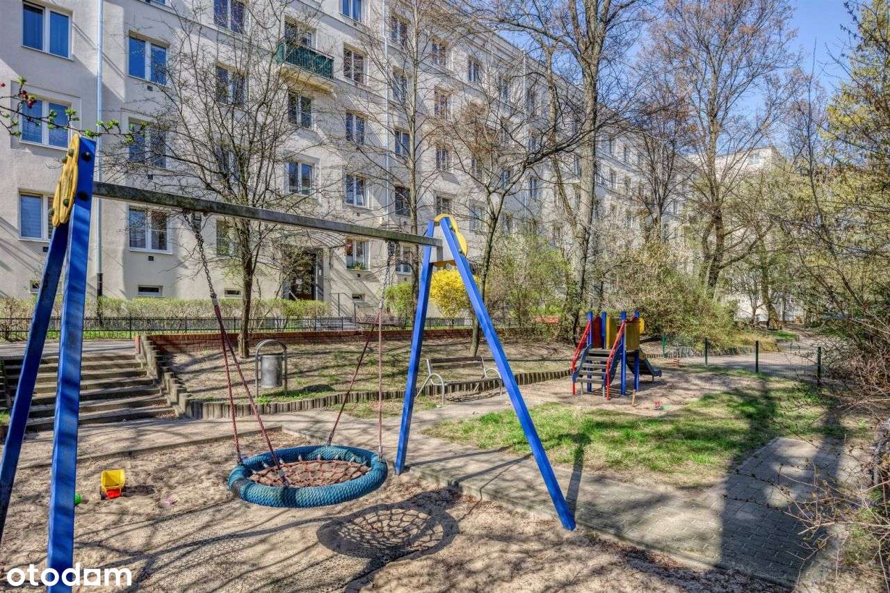 Przestronna Kawalerka na granicy Śródmieścia.-10