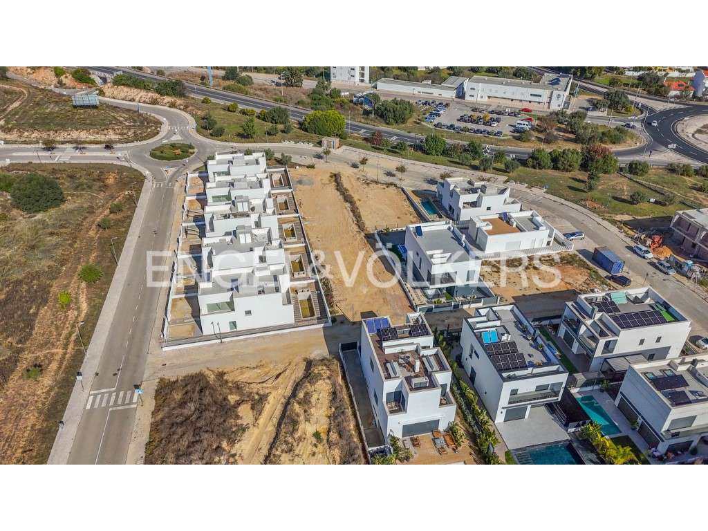 Terreno com projeto aprovado para moradia T4 em Tavira-15