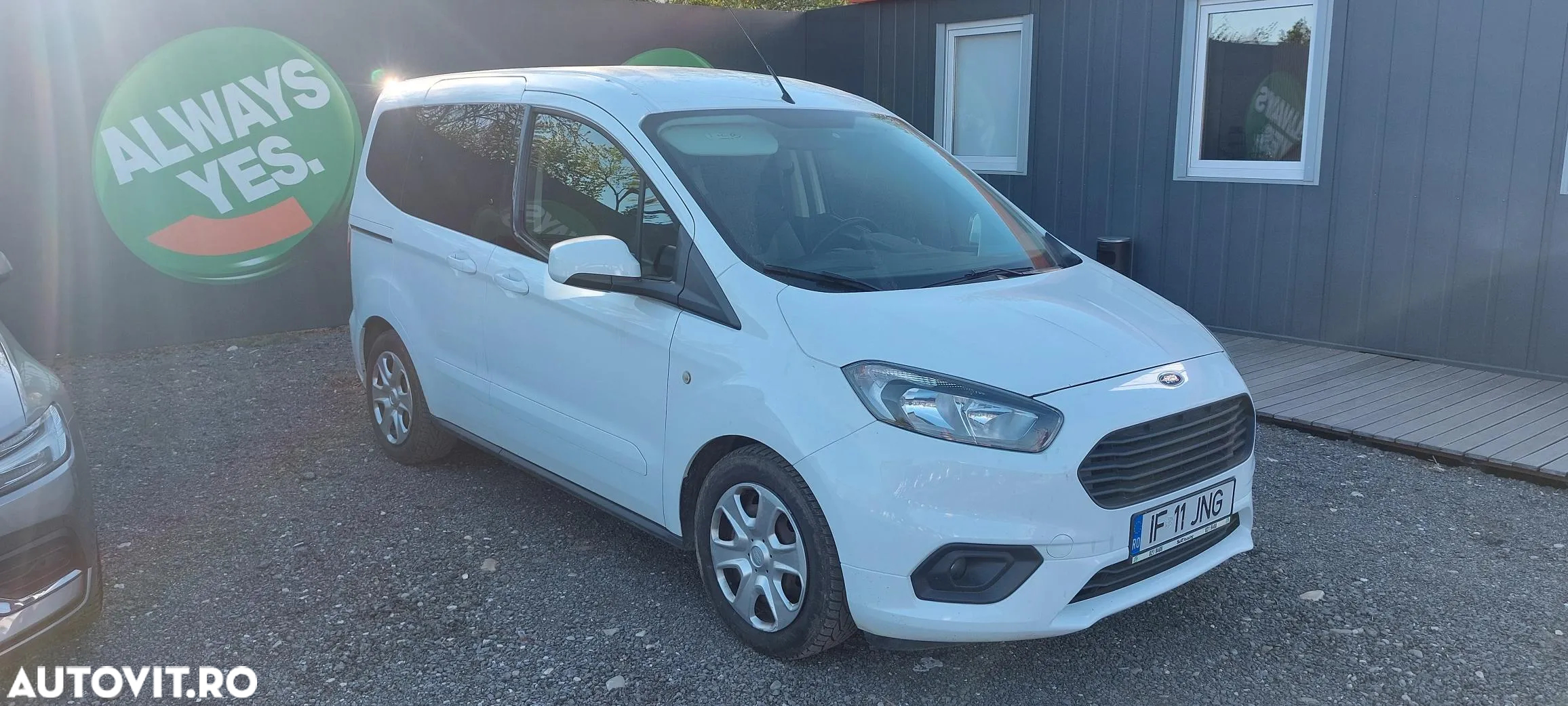 Ford Tourneo Courier 1.5 TDCi Trend - 2