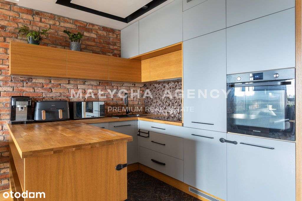 Aura Sky | 15 piętro | widok na panoramę Warszawy-5