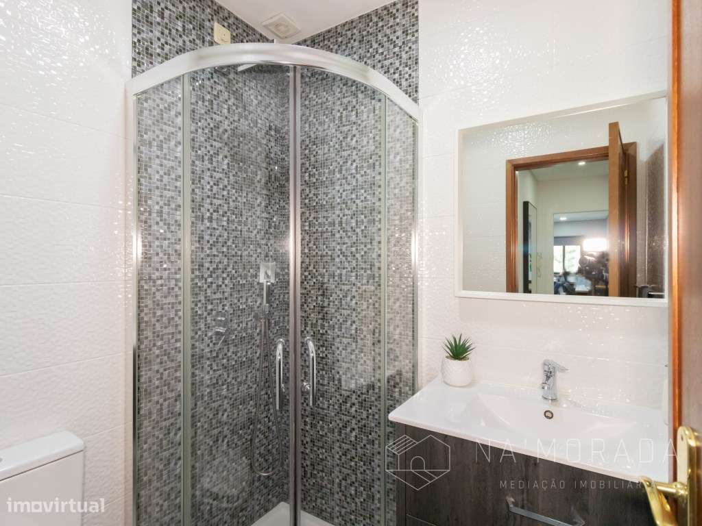 Apartamento T2 renovado, vendido totalmente mobilado e equipado em ...-16