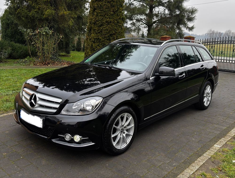 Mercedes-Benz C W204 220 CDI 7G-TRONIC Avantgarde Edition 2012
