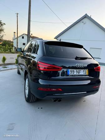 Audi Q3 2.0 TDi quattro S-tronic - 4