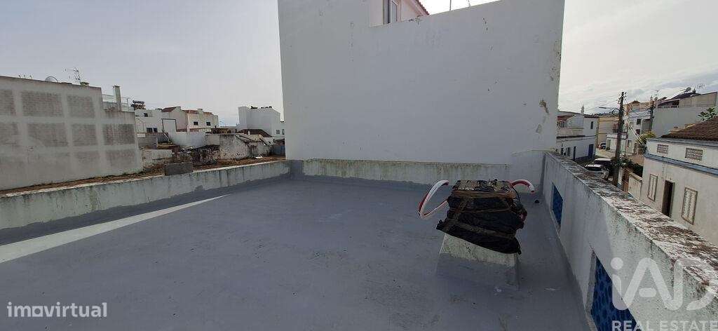 Moradia em banda T1 em Santa Luzia de 42 m2 - Grande imagem: 4/27