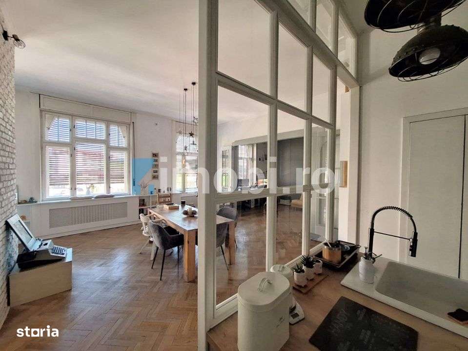 Apartament cu 3 camere, Ultrafinisat, cladire istorica, Centru - Imagine principală: 4/14