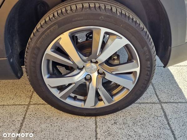 Peugeot 2008 1.2 Pure Tech Active S&S EAT6 - 10