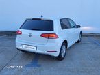 Volkswagen Golf - 6