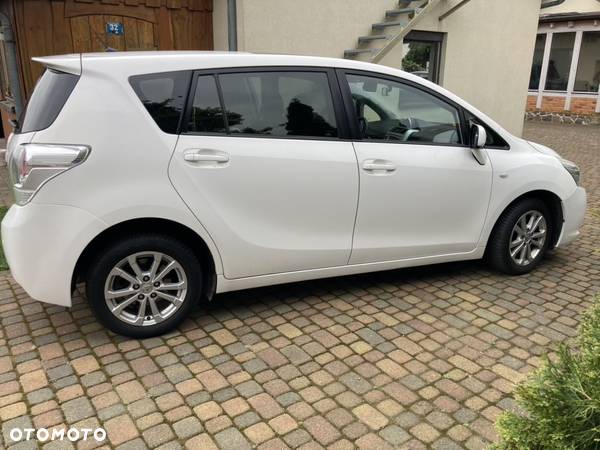 Toyota Verso 2.0 D-4D - 3