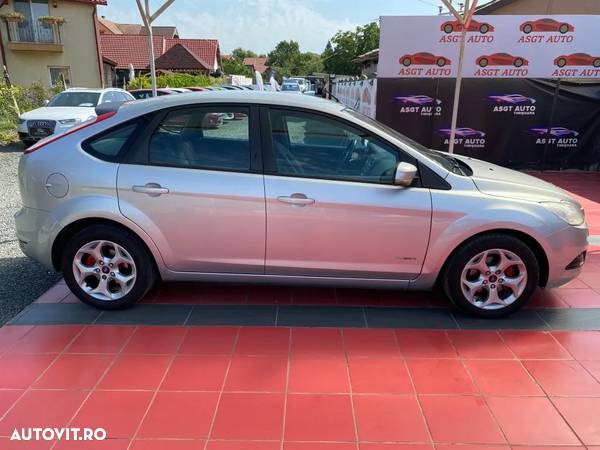 Ford Focus - 18