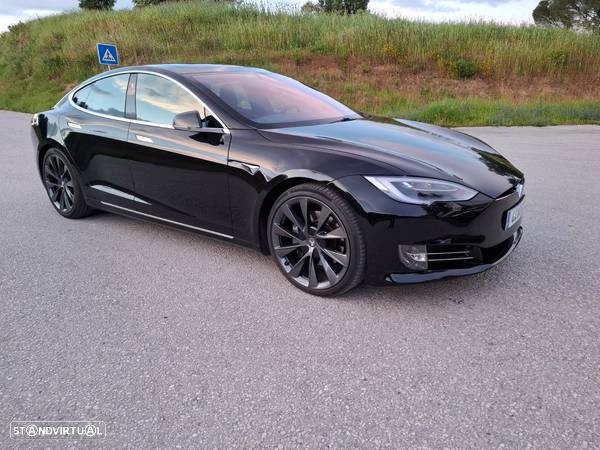 Tesla Model S 100D - 1