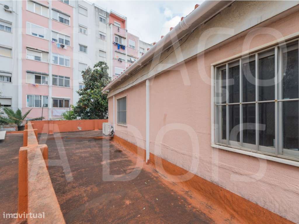 Armazém Amplo; com 2 Pisos! Boa Localização, próximo do Centro da A...-57