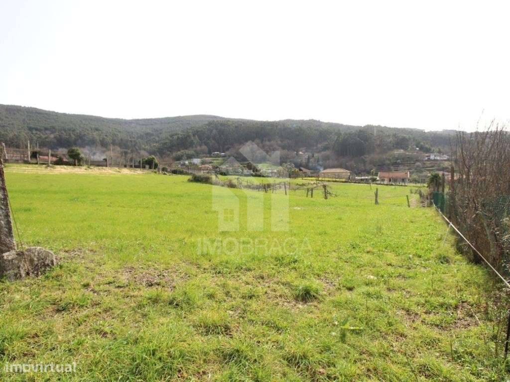 Venda Terreno com possibilidade de Lotear, em S. Mamede (Este), Braga-32