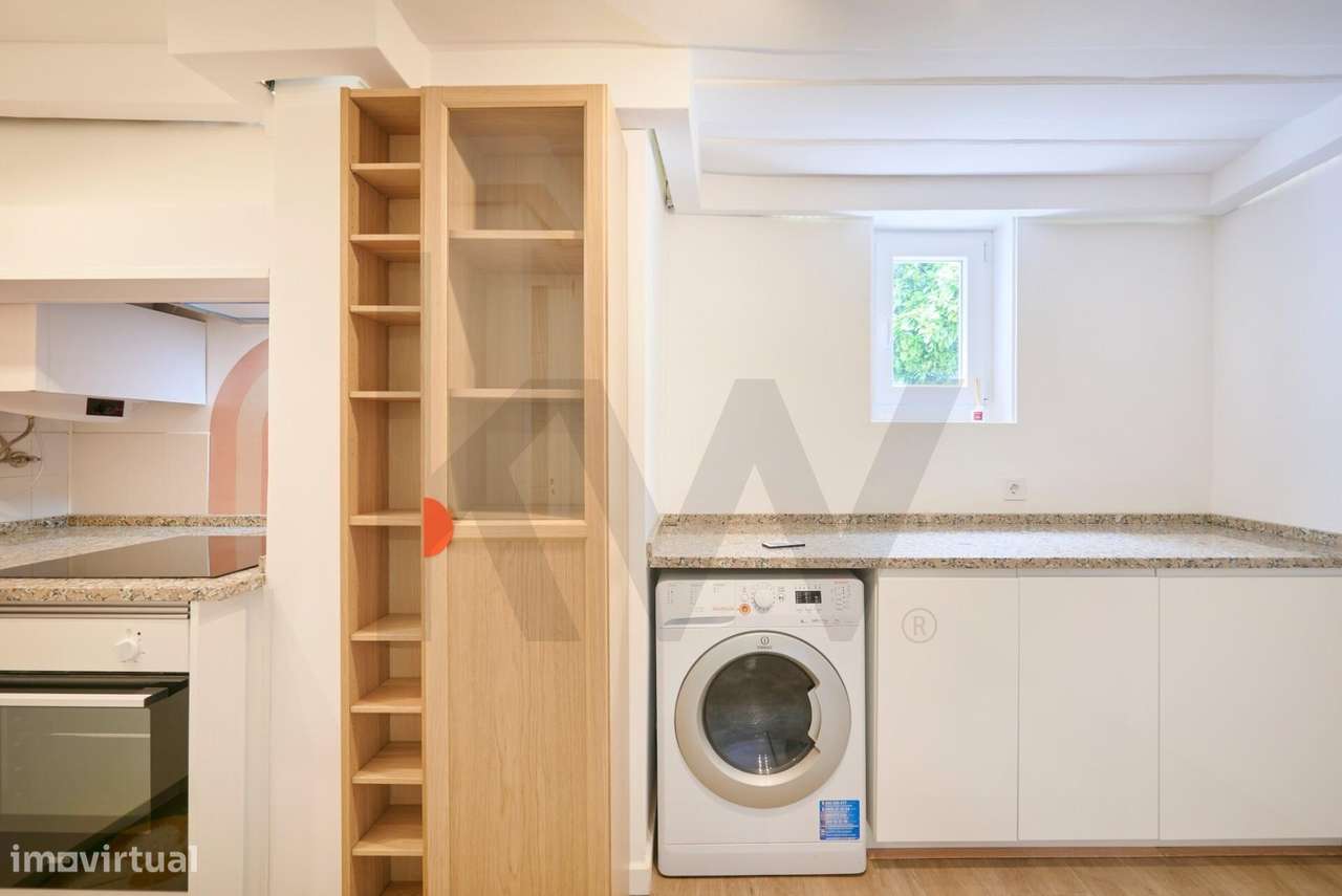 APARTAMENTO RENOVADO T1+1 JUNTO AO CASTELO SÃO JORGE-14