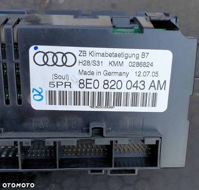 PANEL KLIMATYZACJI 8E0820043AM AUDI A4 B7 - 5