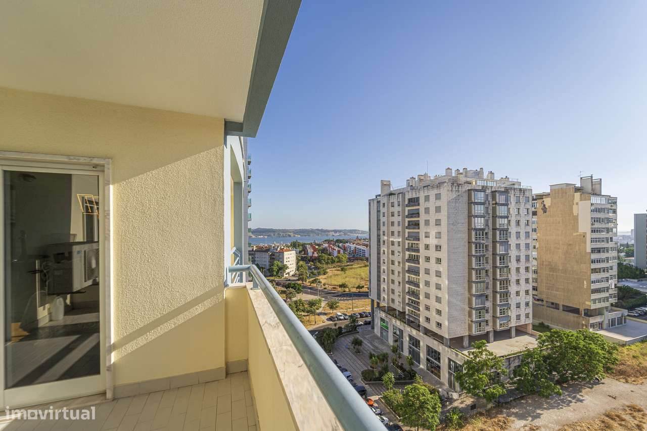 Apartamento T4 com Vista Rio no Alto do Restelo, Belém – 262 m² - Grande imagem: 1/47