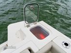 Boston Whaler 240 Vantage - 12