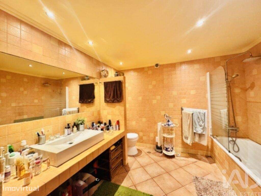 Apartamento T2 em Almada, Cova da Piedade, Pragal e Cacilhas de 132 m2 - Grande imagem: 4/23