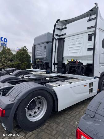 Iveco S-Way 530KM ciągnik siodłowy dostępny od ręki - 3