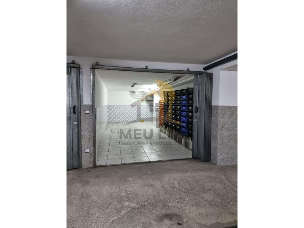 Garagem Box com 34m2-4