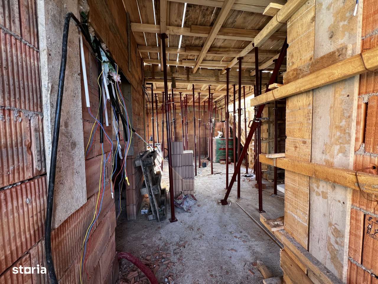 Casă tip duplex cu curte proprie și loc de parcare Popesti-Leordeni-9
