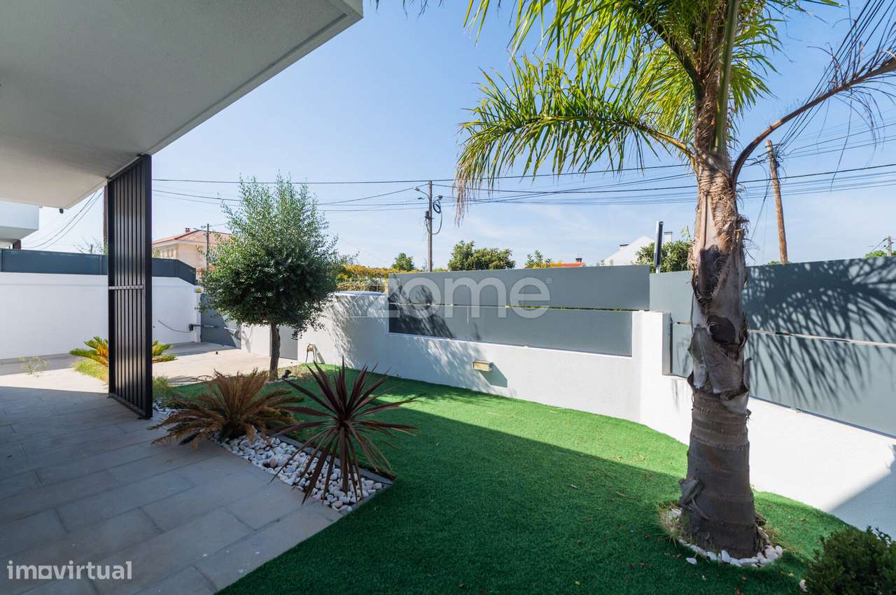 Moradia Térrea T3+1 com Piscina-51