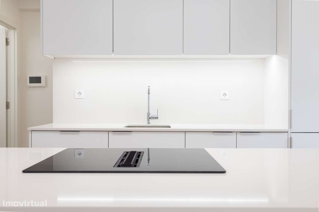 Encontre a Tranquilidade na Trafaria: Magnífica Moradia T3 com Design - Grande imagem: 3/25