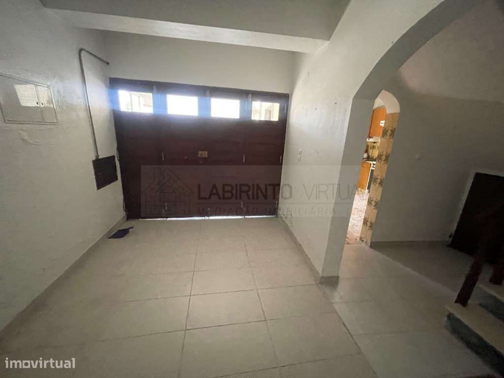 Vende-se Moradia V2+1 no Vimeiro - Lourinhã.-5