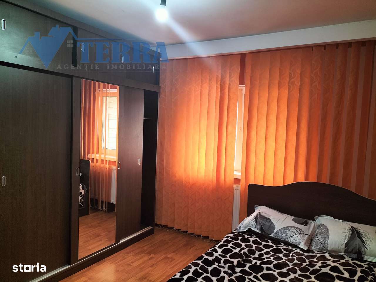 Luminos, spațios, ultracentral - Apartament 3 camere, 79 mp Mioveni-2