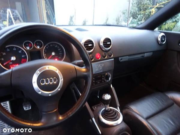 Audi TT Coupe 1.8T - 9