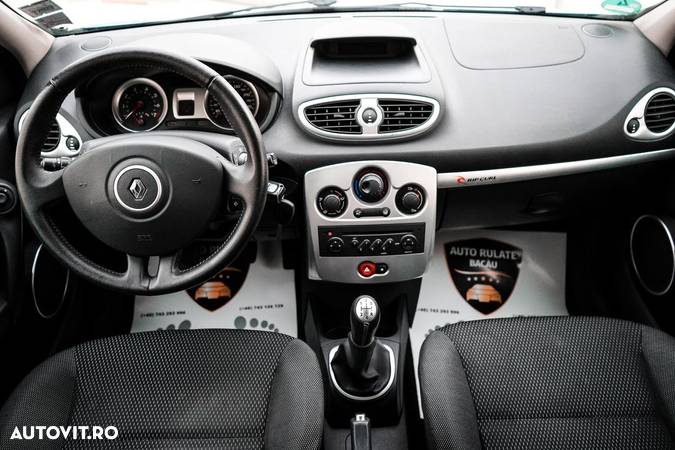 Renault Clio 1.2 16V 75 GPS - 9